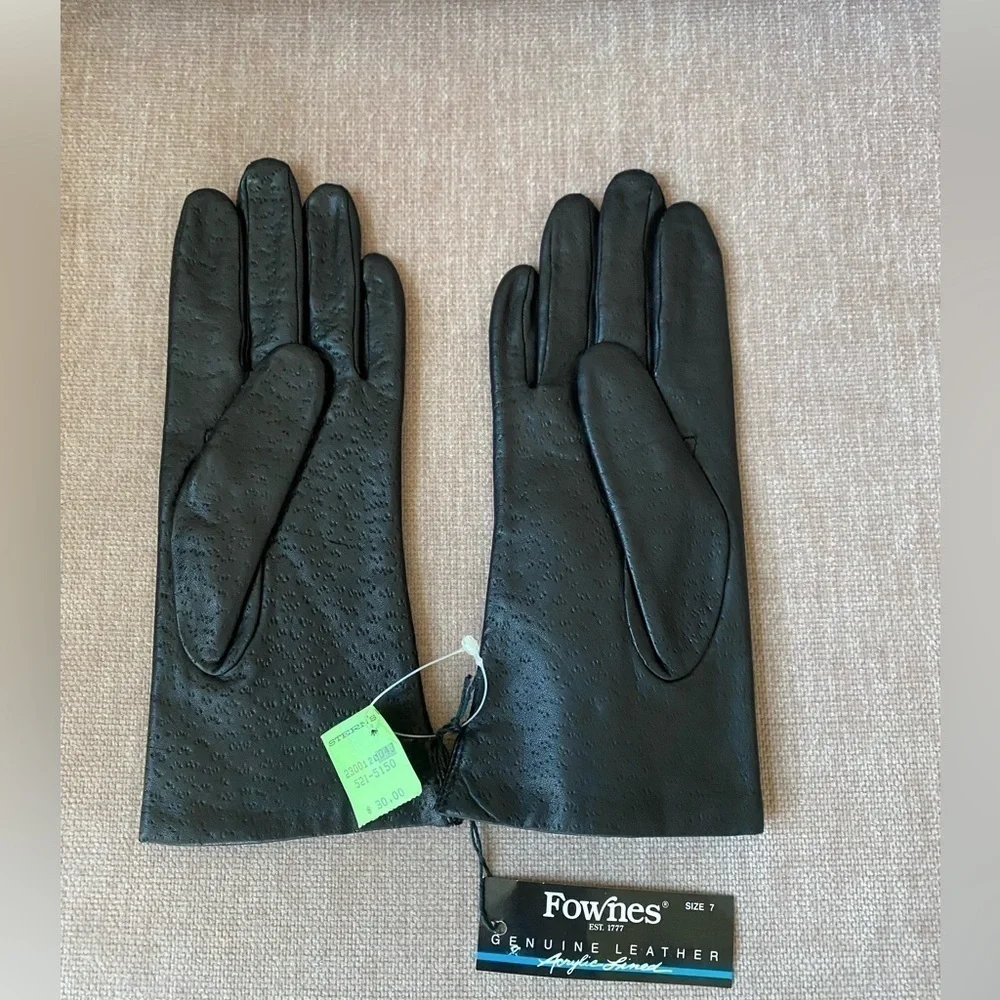 NWT Vintage Never Worn Fownes Women’s Black Leather Gloves Size 7